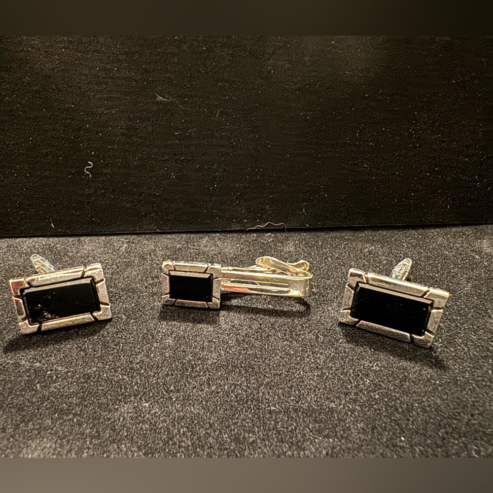 Vintage Silver & Onyx colored Cufflinks and Tiebar